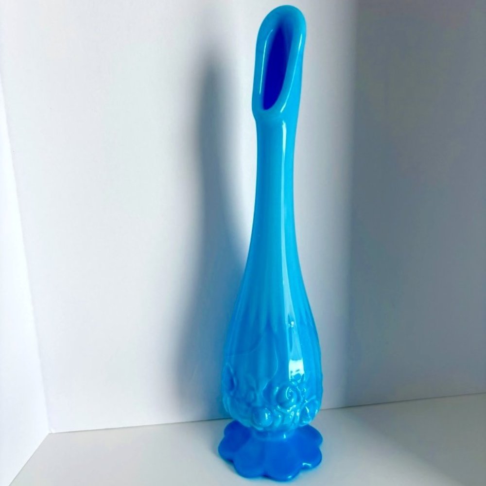 Fenton Cabbage Rose Marbled Swung Vase